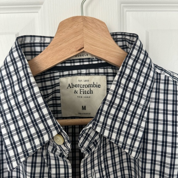 Abercrombie & Fitch Men's Black and White Checkered Shirt - Picture 2 of 2